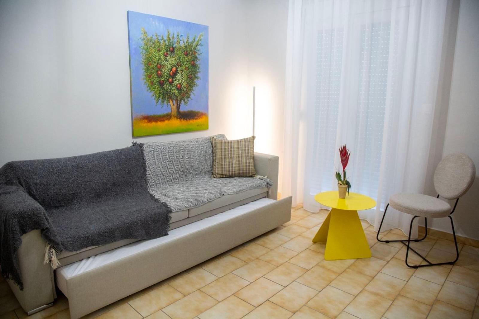 Minimal House Apartment